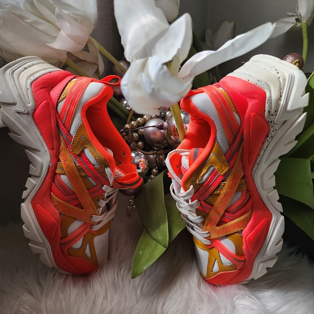 FILA ELECTROVE 2 WOMEN'S SNEAKERSSize6.5 new